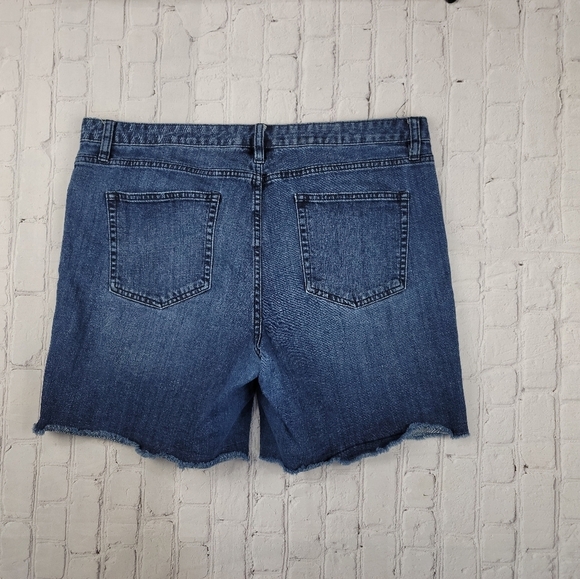 A.n.a. distressed, ripped, cut-off‎ jeans shorts - Picture 5 of 6